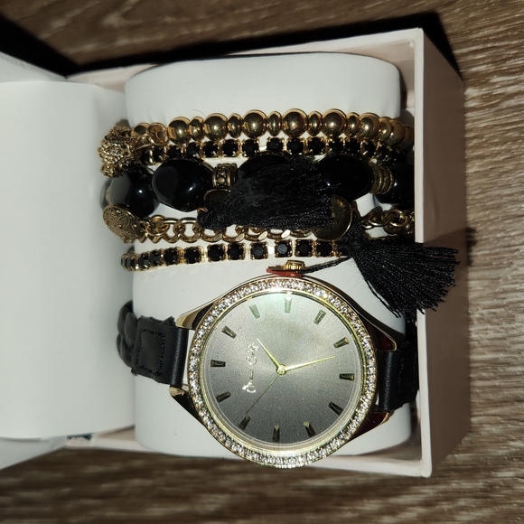 Jessica Carlyle Black and Gold Watch and Bracelet Set - Picture 1 of 5